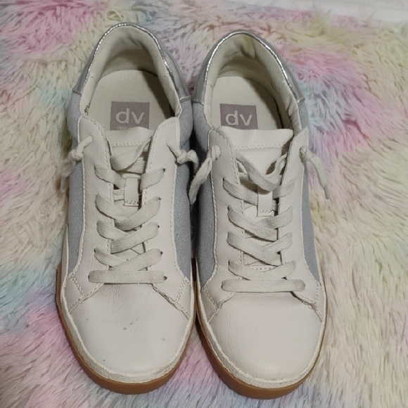 Dolce Vita White Silver & Denim Harryson Sneakers Sleek Low-Top Design #50 - Picture 5 of 11